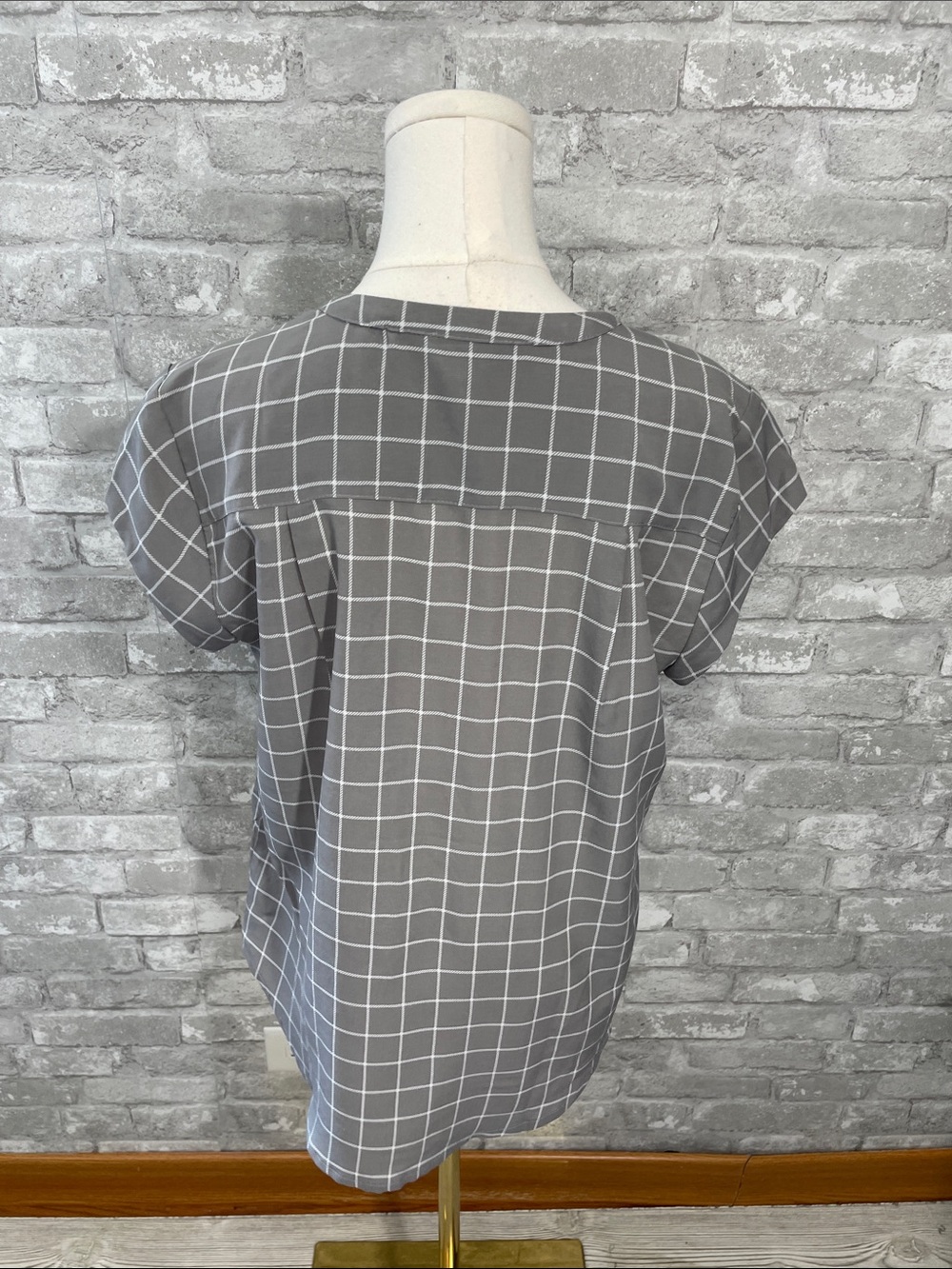 Fun2fun grey windowpane grid pattern blouse - Picture 3 of 5